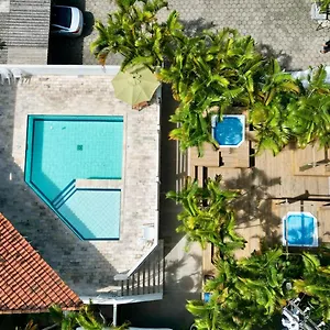 https://canas-gold-praia-hotel.santa-catarina-brasil.com